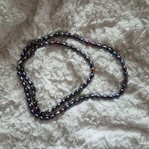 Iredescent Fresh Water Pearl Necklace 17”